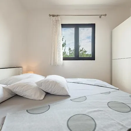 Roje Apartment *