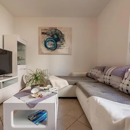 公寓 Roje 罗戈兹尼察