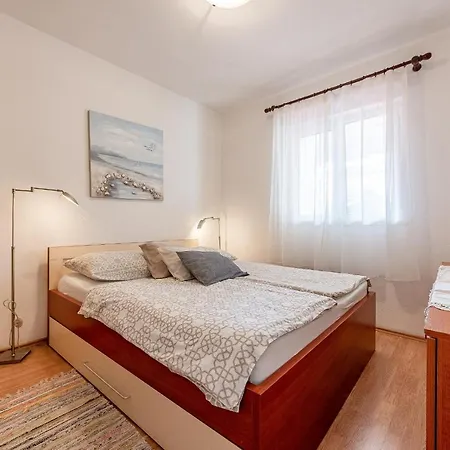 Roje 罗戈兹尼察