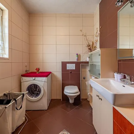Apartment Roje