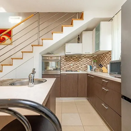 Roje * Rogoznica (Sibenik-Knin)