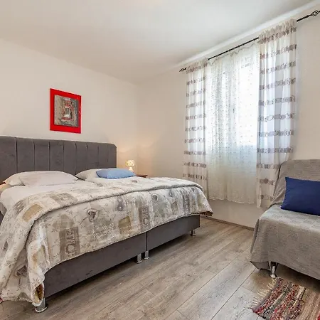 Roje * Rogoznica (Sibenik-Knin)