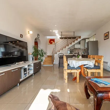 Roje Apartment *